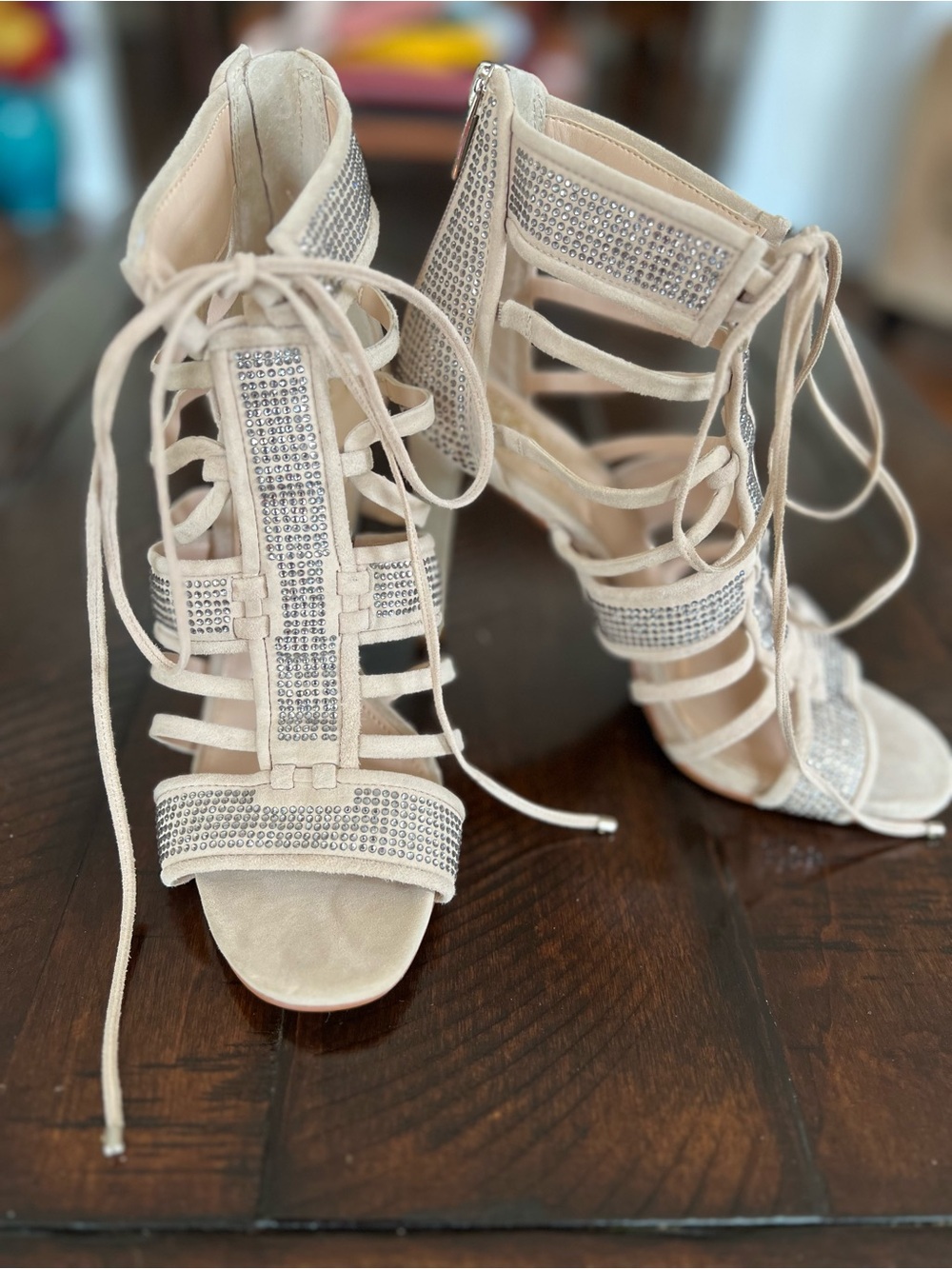 Vince Camuto Rhinestone Cage Stiletto Heels Cream Ivory Suede Lace-Up Size 8